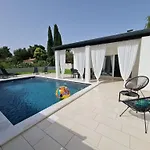 Insieme Ii Villa Pola