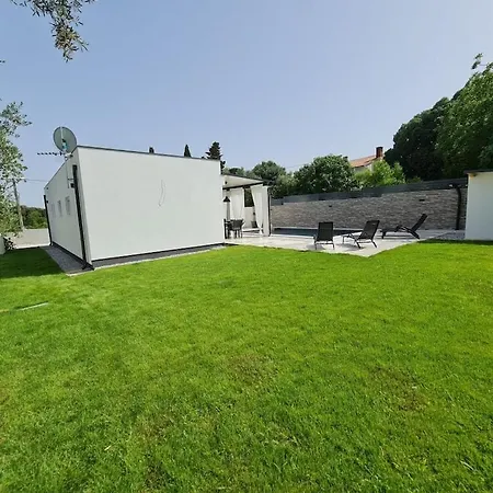 Insieme Ii Villa